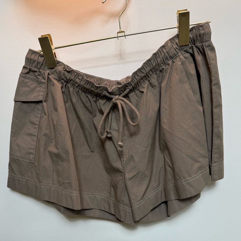 Women's Relaxed Mocha Shorts